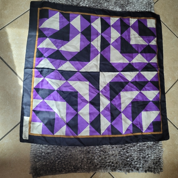 Yves saint laurent scarf - Picture 1 of 8